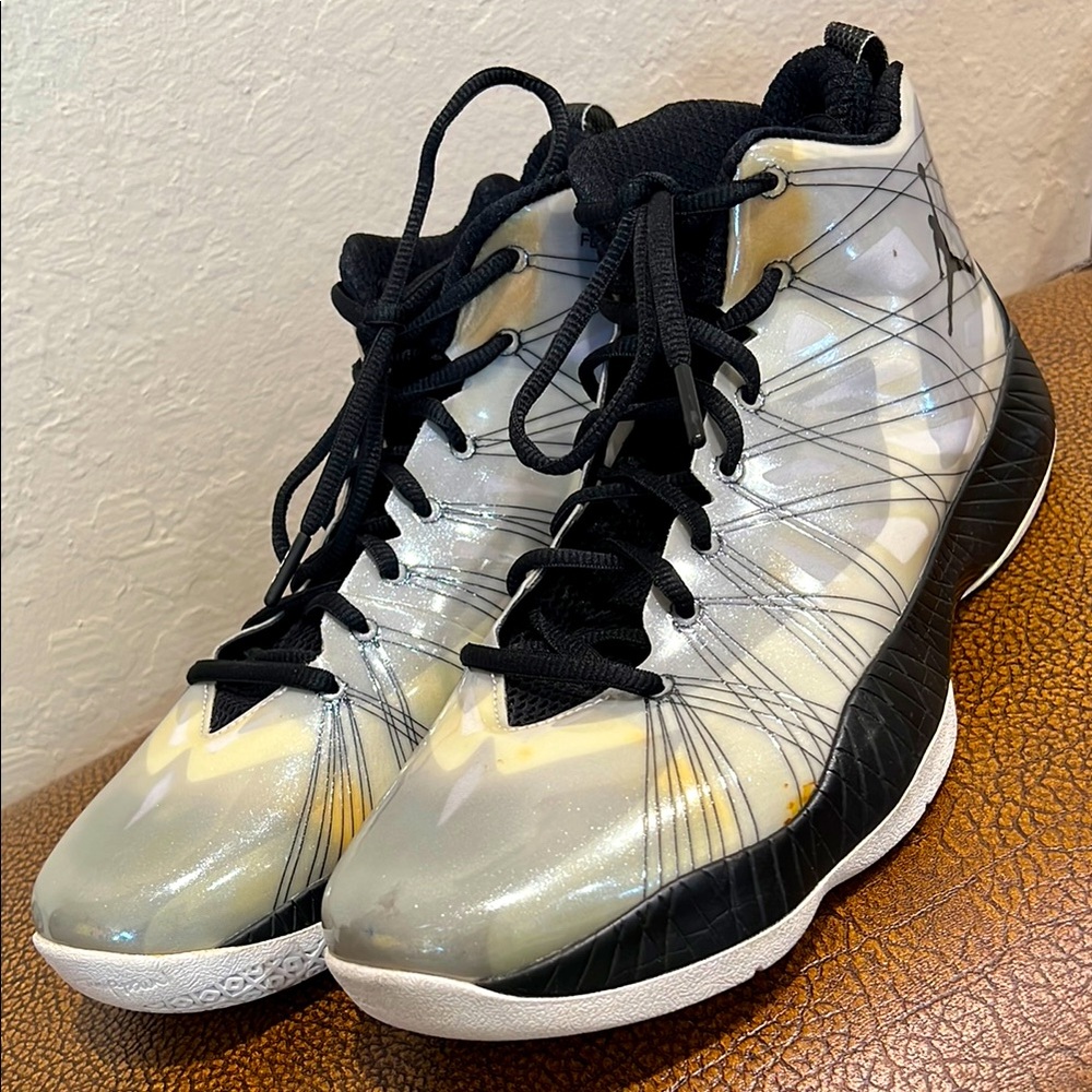 Nike Jordan Flywire 2012 Vintage Stylish Gray, White & Black High-Top Sneakers!